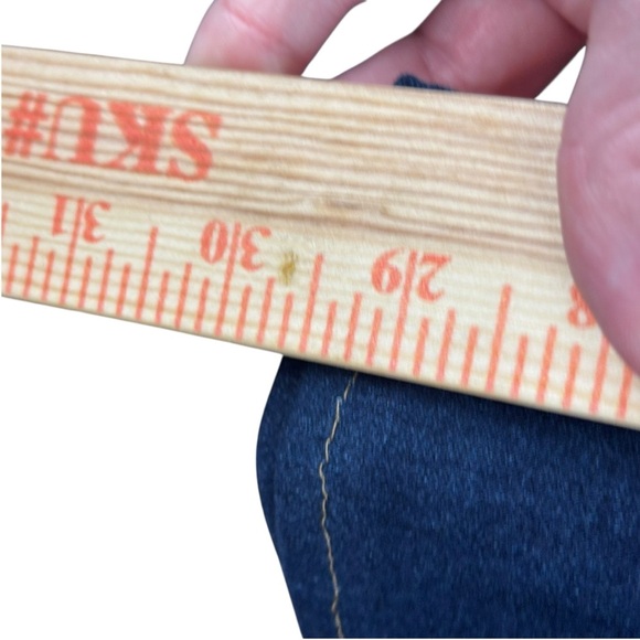 EUC KanCan Women’s Dark Blue High-rise Boot Cut Jeans Sz 32 w/29” inseam - Picture 7 of 12